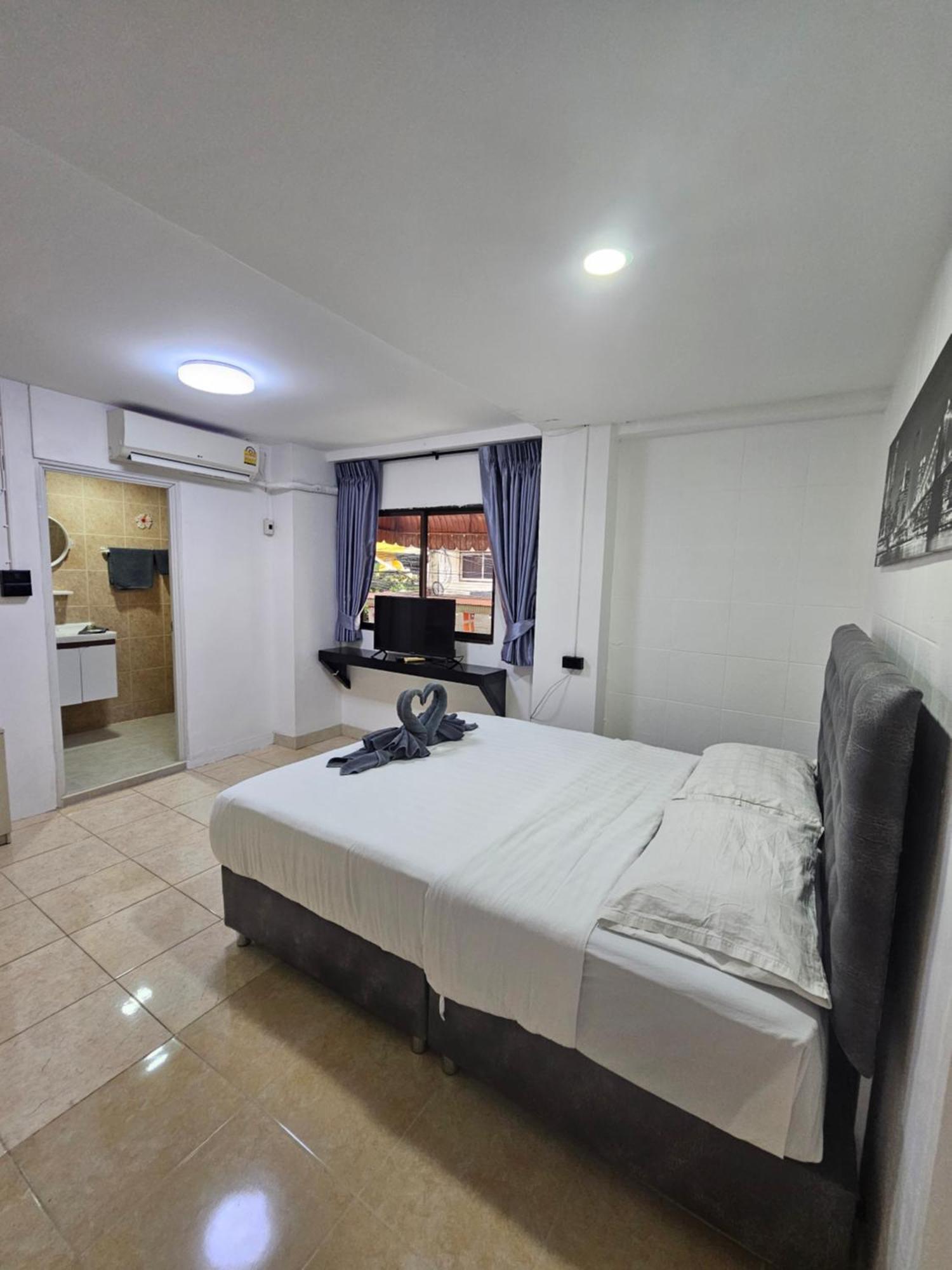 Candy Beach Seaview Jomtien Ngoại thất bức ảnh