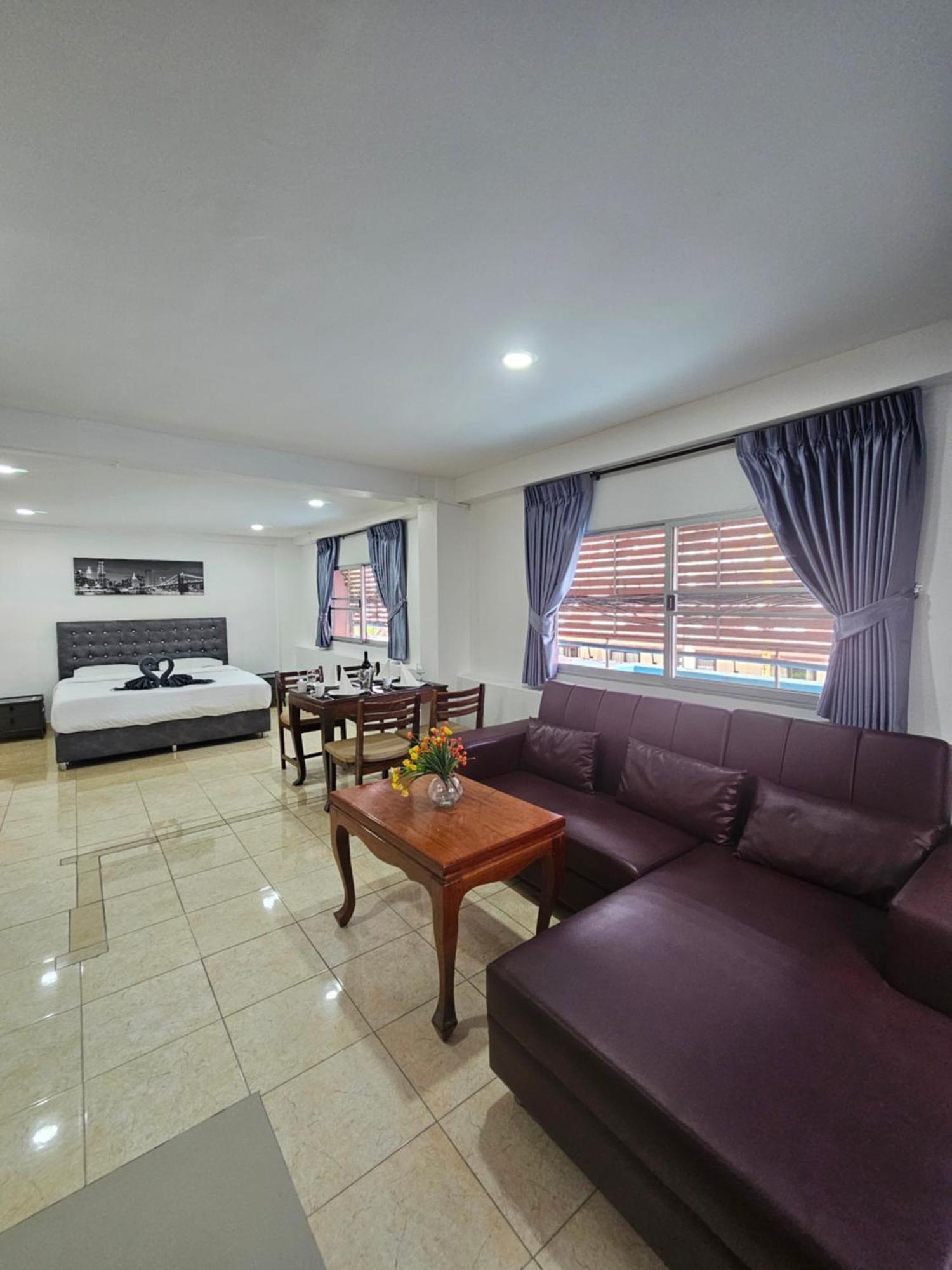 Candy Beach Seaview Jomtien Ngoại thất bức ảnh