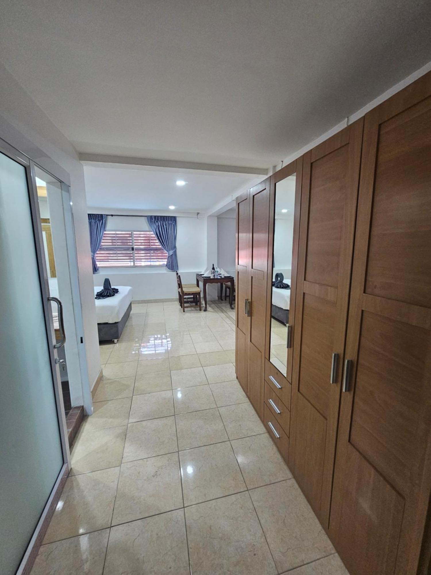 Candy Beach Seaview Jomtien Ngoại thất bức ảnh