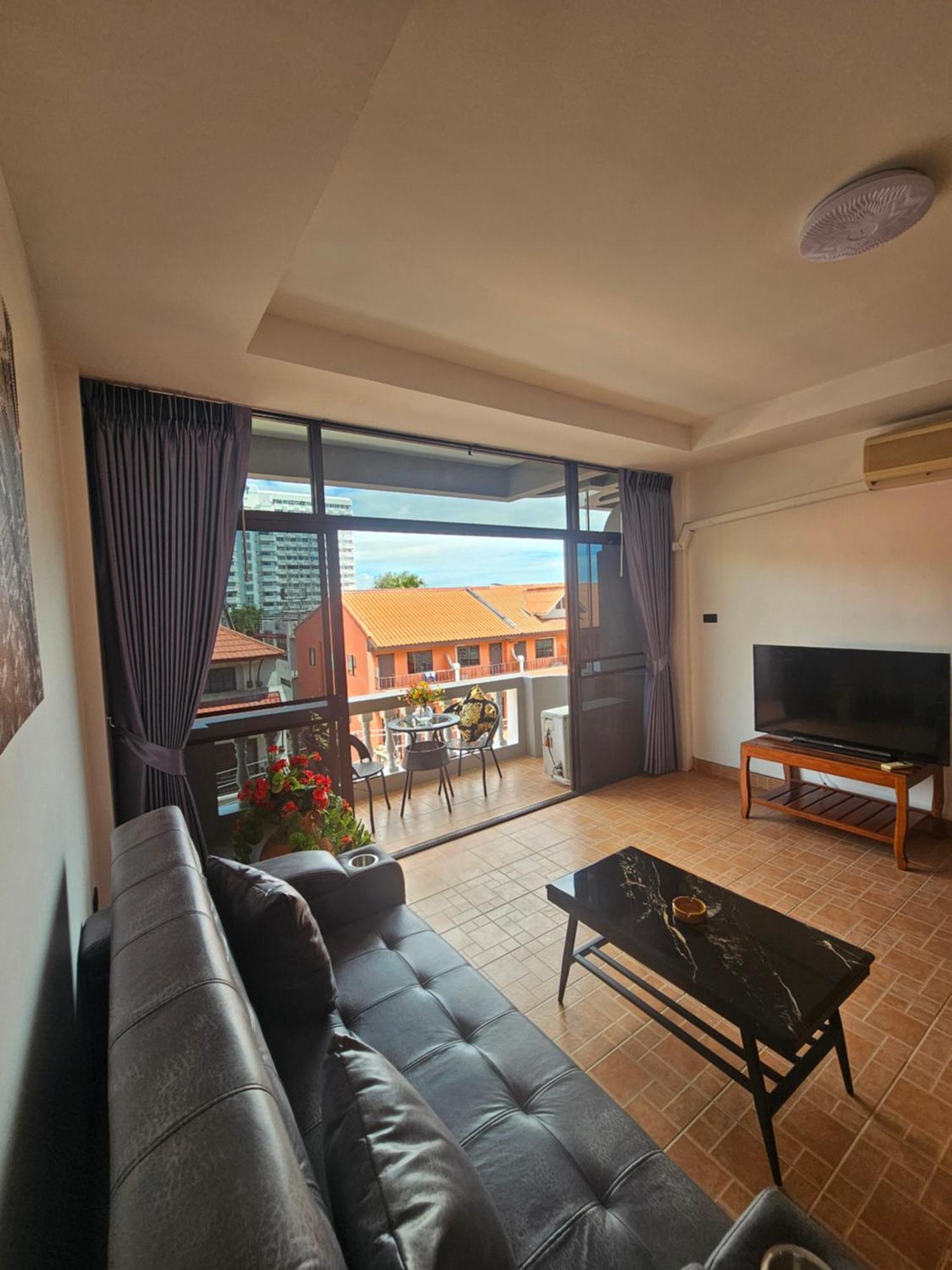 Candy Beach Seaview Jomtien Ngoại thất bức ảnh